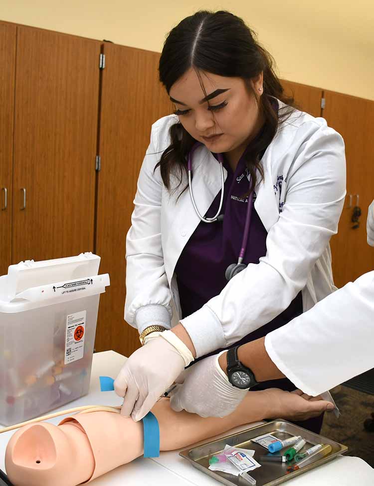 Medical Assisting San Jac Student